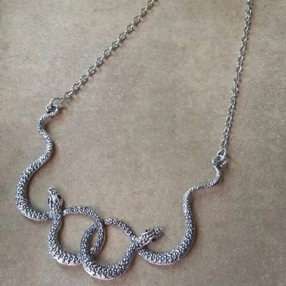 Snake Necklace - Picture 4 of 5
